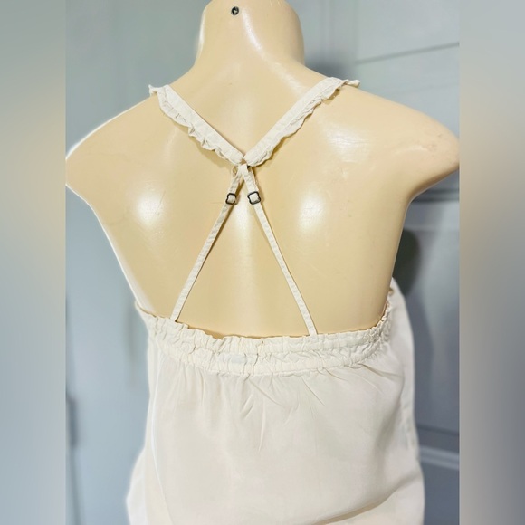 Abercrombie & fitch New York  100% silk top size small in a cream ivory color - Picture 2 of 10